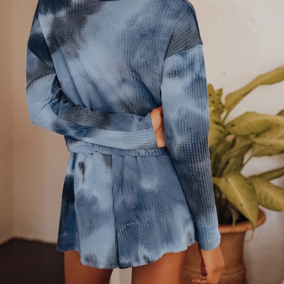 Early Sun Navy Blue Tie-Dye Waffle Knit Shorts - Picture 4 of 7